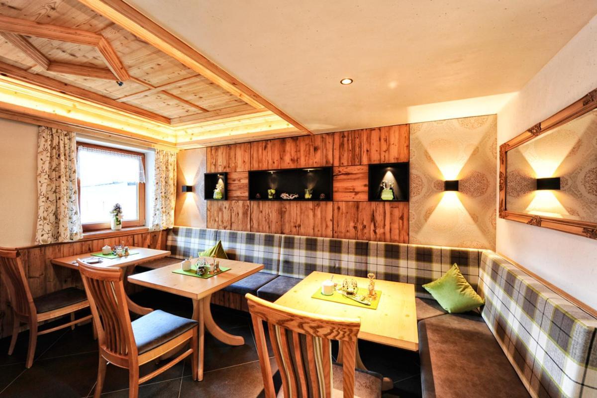 Hotel Garni Stefanie Ischgl Kültér fotó